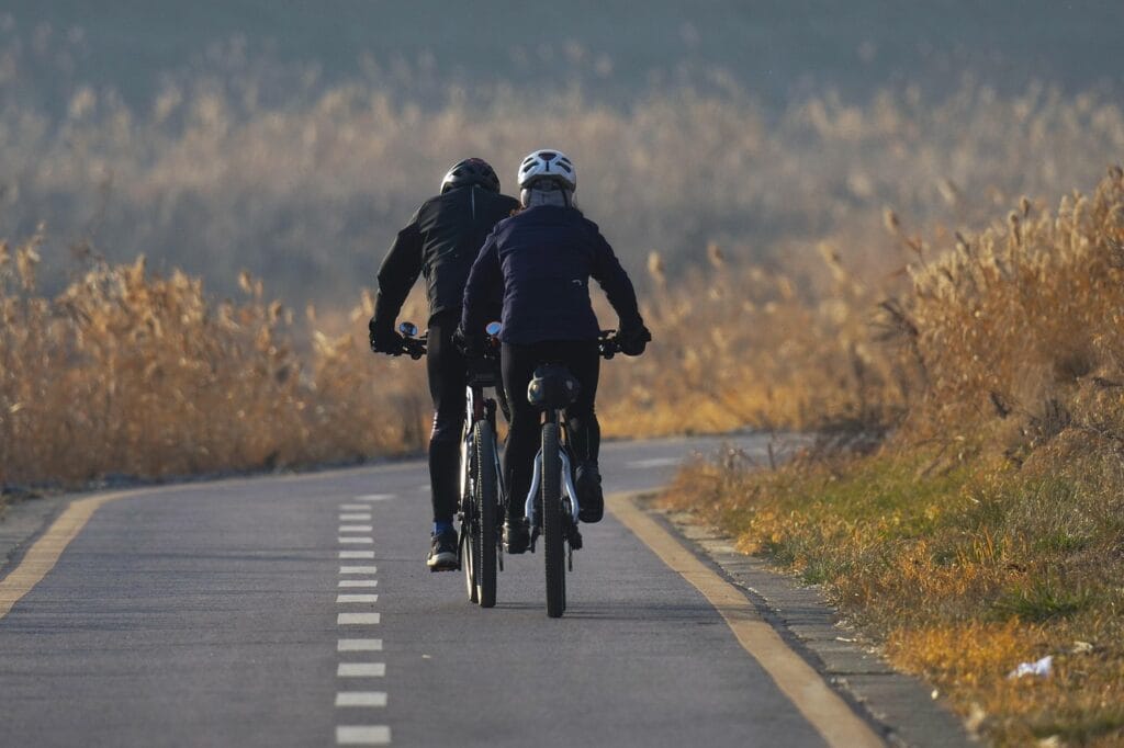 cyclists, trail, pathway, riding, bike, sport, activities, aerobic, exercise, aerobic, aerobic, aerobic, aerobic, aerobic